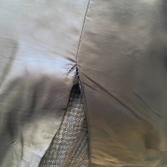 J.P. Tilford Harry Rosen Grey Checked Blazer - Picture 7 of 10